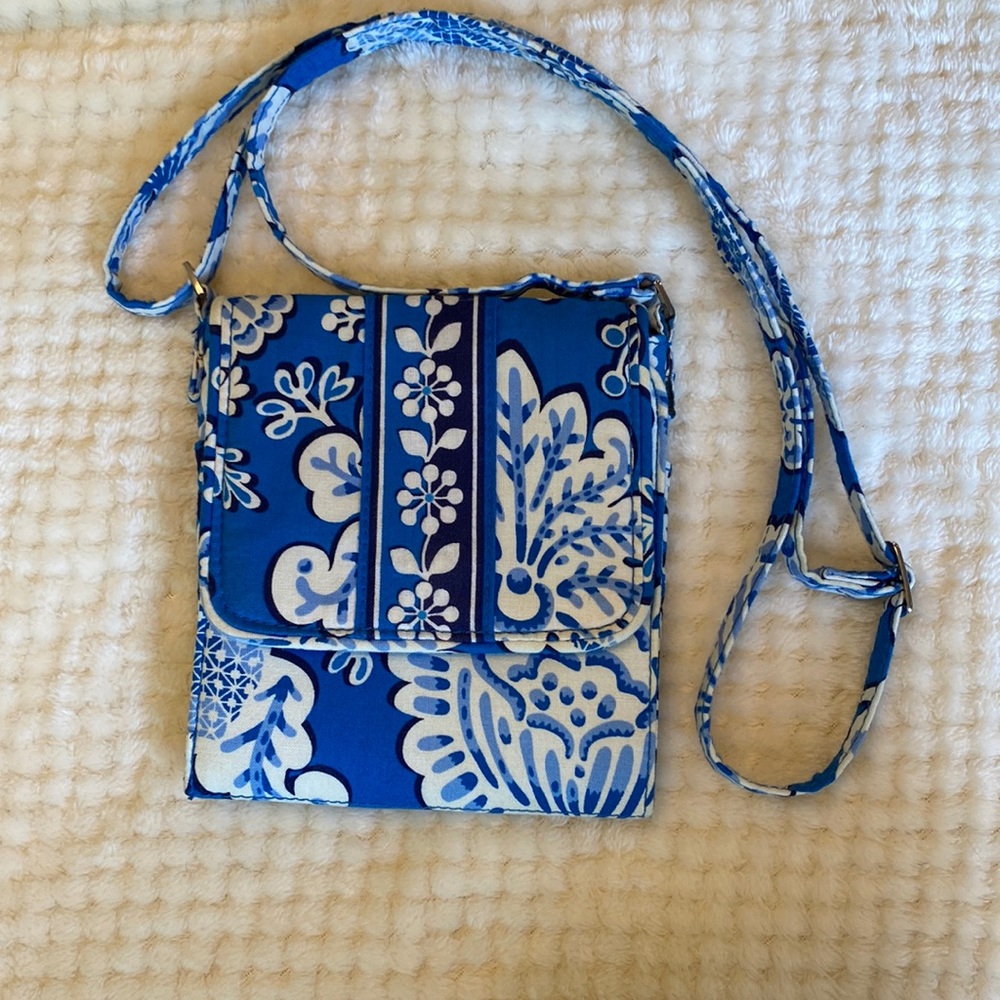 Vera Bradley- crossbody small bag